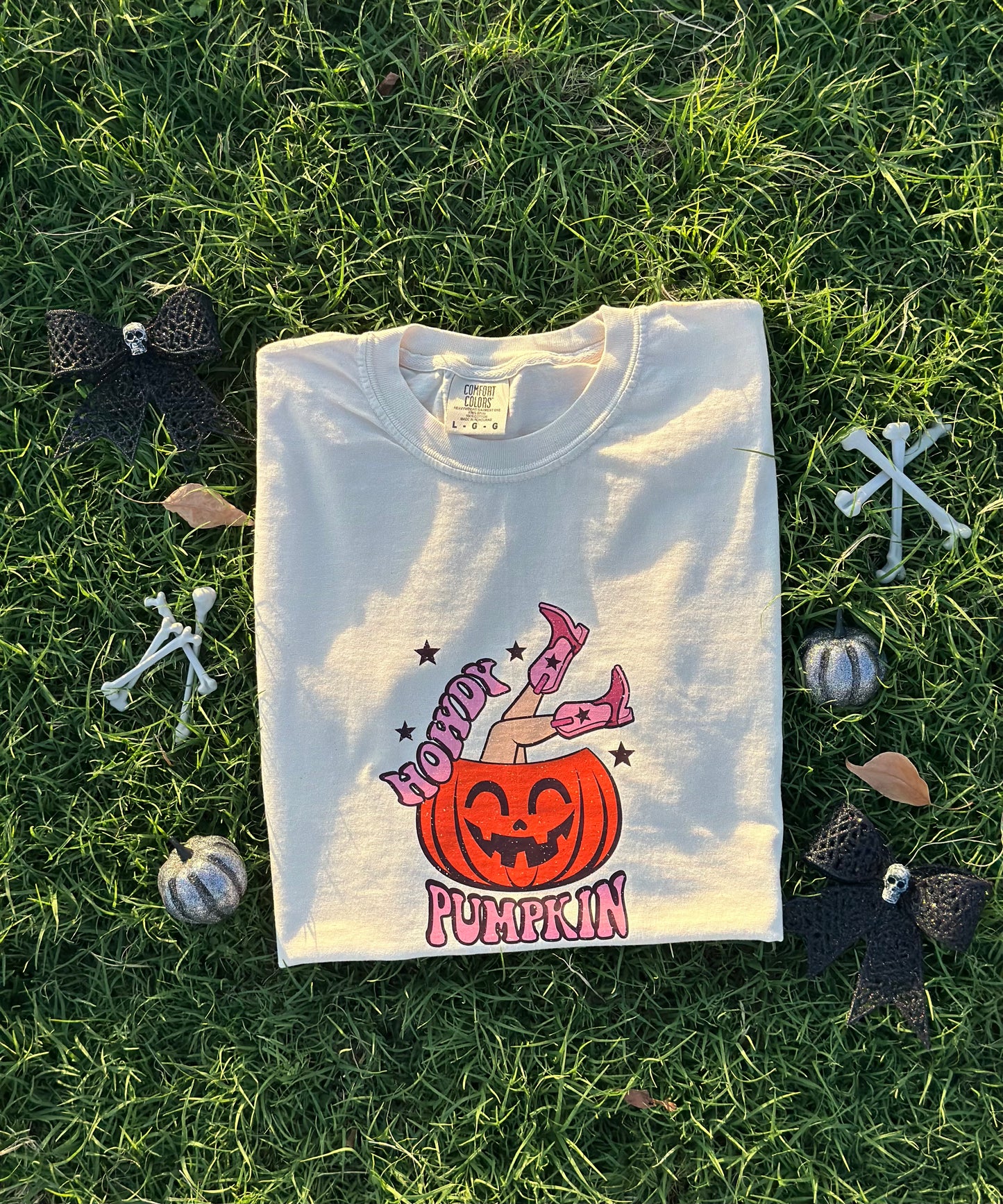 HOWDY PUMPKIN TEE